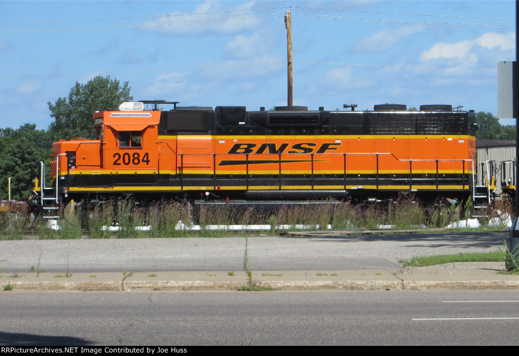 BNSF 2084